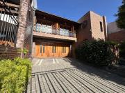 Venta Casa 3/4 Dorm B° Maipú Quincho Pileta