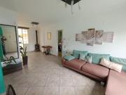 VENTA CASA 3 AMB C/ QUINCHO Y PARQUE ITUZAINGO NOR