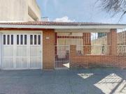 VENTA CASA 3 AMB COCHERA PARRILLA BERAZATEGUI