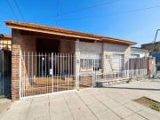 VENTA CASA 3 AMB QUILMES /Parque, Quincho, Cochera