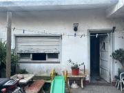 VENTA CASA 3 AMB Y DPTO 2 AMB MORON SUR COCHERA