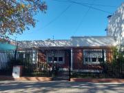 VENTA CASA 3 AMBIENTES, COCHERA, FONDO LIBRE en Inmomap