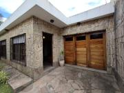 Venta casa 3 ambientes con cochera en Ezpeleta