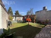 Venta casa 3 ambientes con cochera y quincho en Villa La...