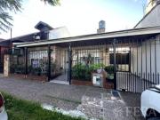 Venta casa 3 ambientes con cochera y quincho en Wilde
