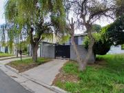 venta Casa 3 ambientes con Departamento 1 amb. Bermejo y...