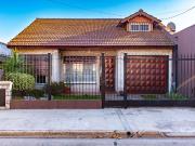 VENTA CASA 3 AMBIENTES CON DEPARTAMENTO TIPO DÚPLEX...