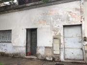 Venta casa 3 ambientes con galpón 294 M2 Nueva Pompeya