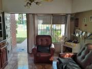 VENTA CASA 3 AMBIENTES CON JARDIN EN TEMPERLEY