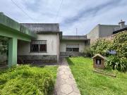 VENTA CASA 3 AMBIENTES CON PATIO EN HUDSON