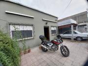 VENTA CASA 3 AMBIENTES CON PATIO QUILMES OESTE