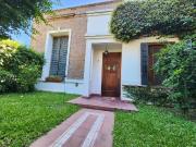 VENTA CASA 3 AMBIENTES CON PATIO Y COCHERA QUILMES