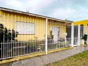 VENTA CASA 3 AMBIENTES CON QUINCHO Y PARQUE