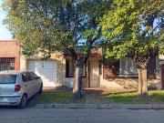 VENTA CASA 3 AMBIENTES EN MORON