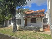 VENTA CASA 3 AMBIENTES EN VILLA ADELINA