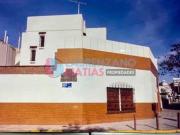 VENTA CASA 3 AMBIENTES ESCRITORIO CON GARAGE Y TERRAZA...