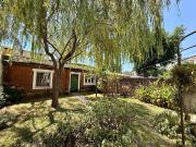 Venta casa 3 ambientes. Fondo libre. Quilmes