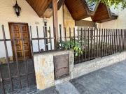 Venta Casa 3 ambientes Quincho Garaje Haedo Norte