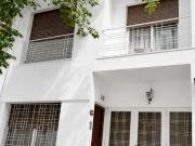 VENTA CASA 3 AMBIENTES/COCHERA HAEDO