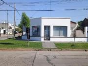 VENTA CASA 3 DORM.COCHERA Y PILETA ESQ SAN NICOLAS