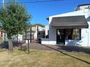 VENTA CASA 3 DORM CON PARQUE Y PILETA LOS HORNOS