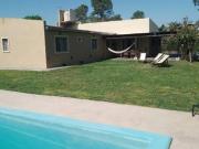 Venta casa 3 dorm, pileta y galeria. Apta Credito...