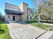 Venta: Casa 3 dormitorio en Country Golf Rosario