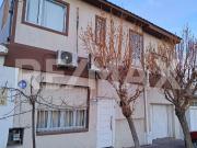 VENTA CASA 3 DORMITORIOS + 3 MONOAMBIENTES