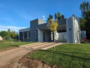 VENTA CASA 3 DORMITORIOS APTA CRÉDITO B° CERRADO CRUZ...