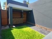 VENTA CASA 3 DORMITORIOS COCHERA PRIMERO DE MAYO