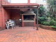 Venta casa 3 dormitorios, cochera y patio PASCO Y BS AS