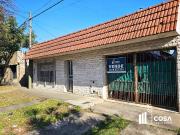 Venta Casa 3 dormitorios con amplio galpón y cochera...