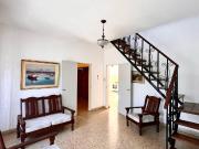 VENTA CASA 3 DORMITORIOS CON COCHERA Y PATIO