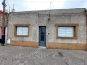 Venta Casa 3 dormitorios con patio en España y...