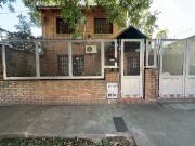 VENTA CASA 3 DORMITORIOS CON PILETA Y COCHERA EN LA FLORIDA