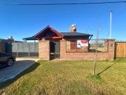 VENTA CASA 3 DORMITORIOS CON PILETA Y QUINCHO