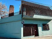 VENTA CASA 3 DORMITORIOS C/TERRAZA A RECICLAR