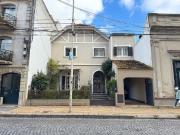 VENTA CASA 3 DORMITORIOS EN EL CENTRO DE TANDIL
