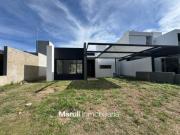 Venta Casa 3 dormitorios en La calandria Apto Credito