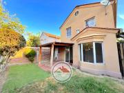 Venta casa 3 dormitorios en microbarrio cerrado, Valle...