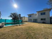VENTA CASA 3 DORMITORIOS EN VALLE ESCONDIDO