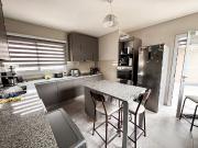 Venta Casa 3 dormitorios Jardines de Karakorum