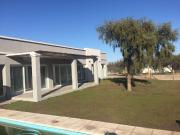 VENTA. Casa 3 dormitorios. Los Quebrachos. Las Martinetas