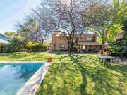 VENTA CASA 3 DORMITORIOS PADRE CLARET PATIO PILETA