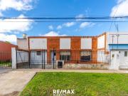 Venta casa 3 dormitorios, patio y garage pasante