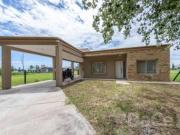 VENTA Casa 3 dormitorios PILETA