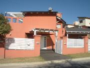 VENTA CASA 3 DORMITORIOS PILETA VILLA DEL LAGO