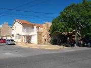 VENTA Casa 3 dormitorios. República del Libano N°201