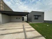 Venta Casa 3 dormitorios una planta Nobu Town