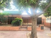 VENTA CASA 3 DORMITORIOS VILLA AZALAIS OESTE